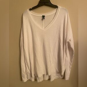 Wild fable thermal hi low tee XL